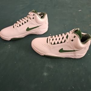 New Mens Nike Air Flight shoes